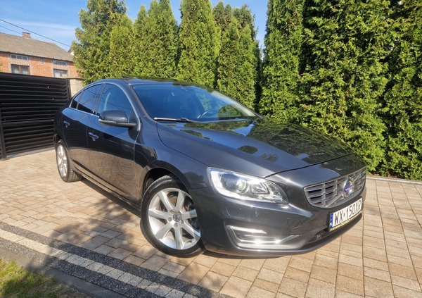 Volvo S60 cena 49900 przebieg: 200000, rok produkcji 2016 z Jędrzejów małe 704